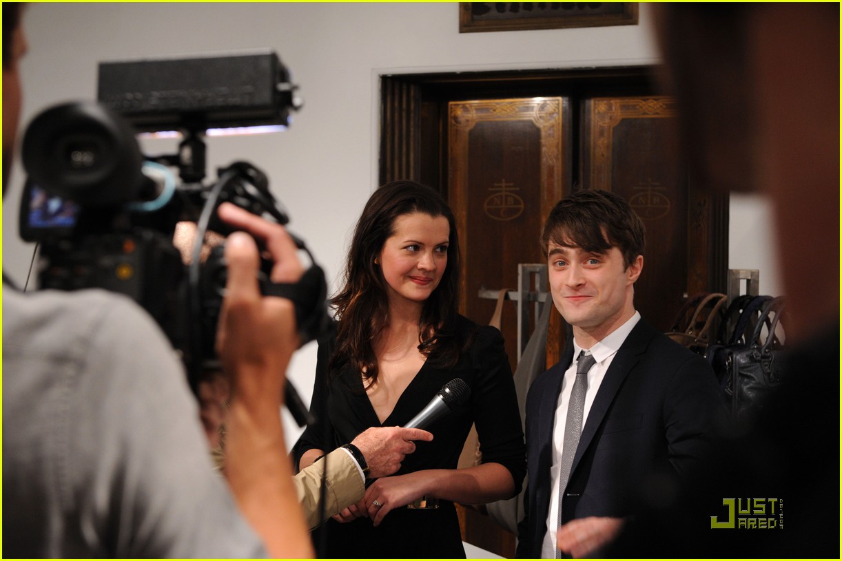 Daniel Radcliffe Sings Carols For A Cure