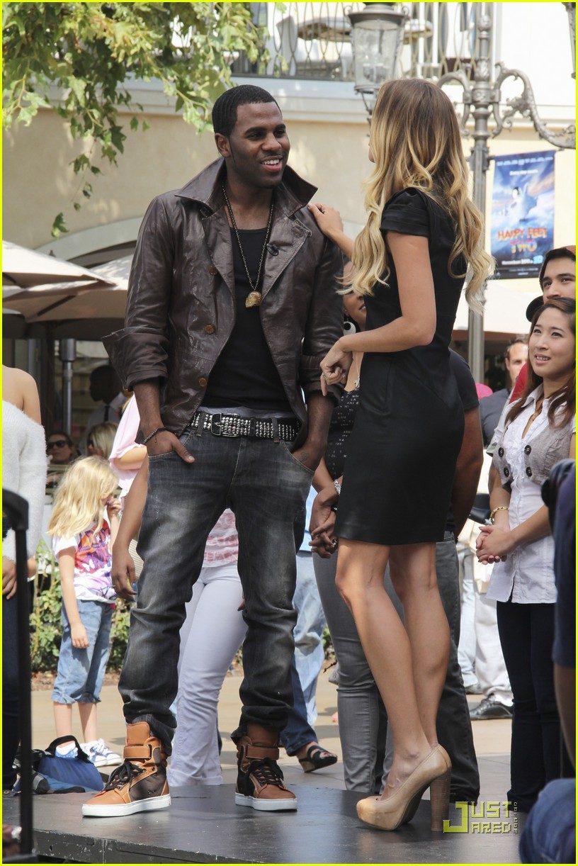 Jason Derulo: Flash Mob Man!