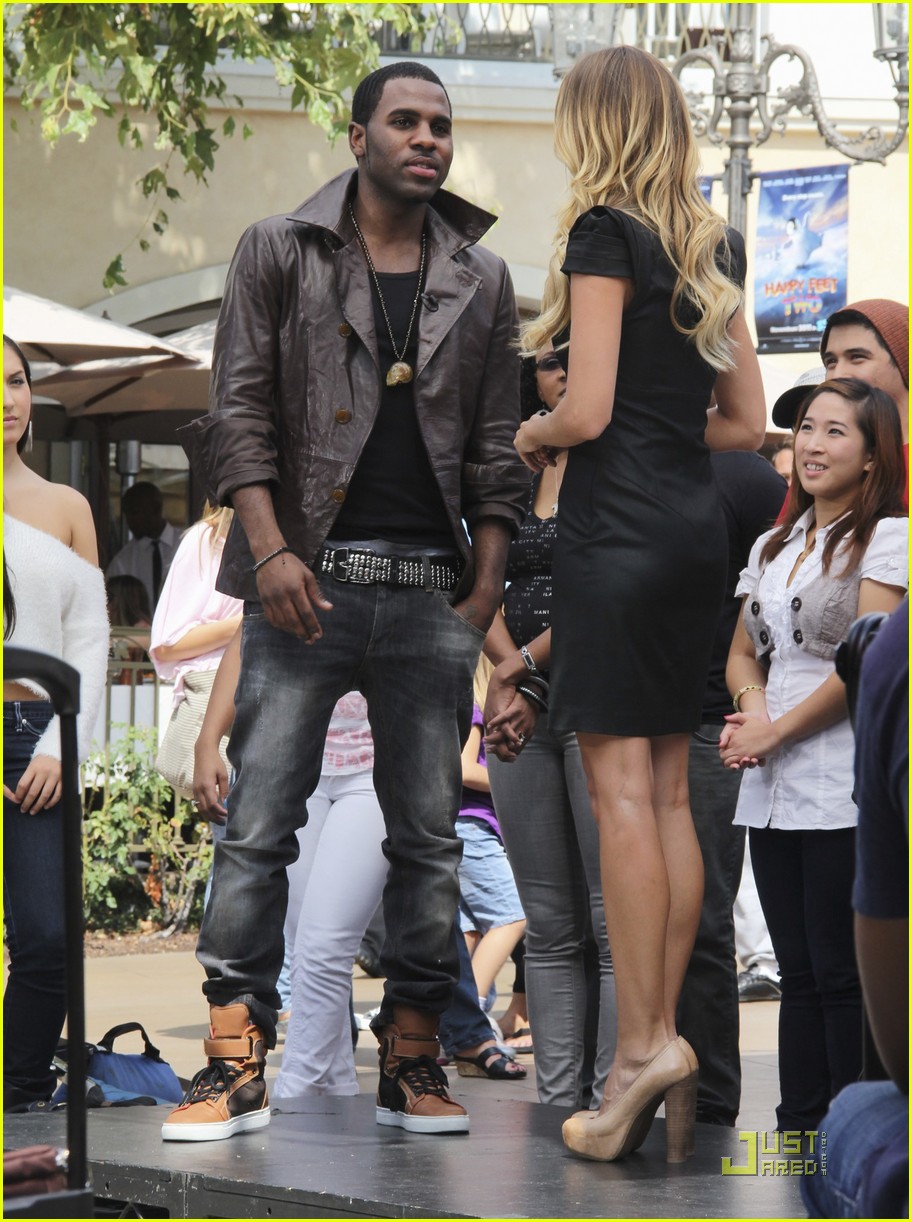 Jason Derulo: Flash Mob Man!