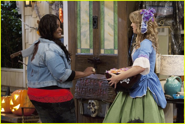 Jason Dolley Goes Goth on 'Good Luck Charlie'!