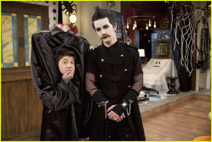 Jason Dolley Goes Goth on 'Good Luck Charlie'!