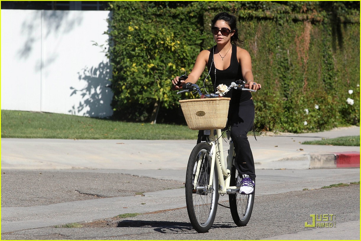 Vanessa Hudgens: Sunny Bike Ride with Stella!
