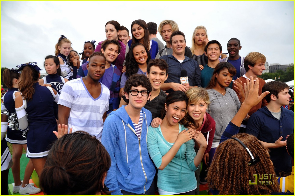 Jennette, Nathan & Noah: Worldwide Day of Play in D.C.!