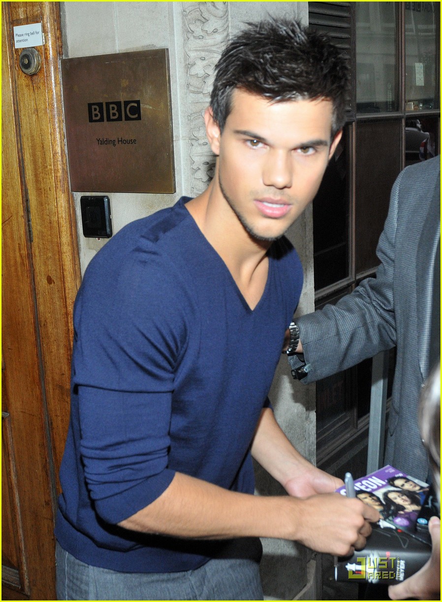 Taylor Lautner's London Abduction