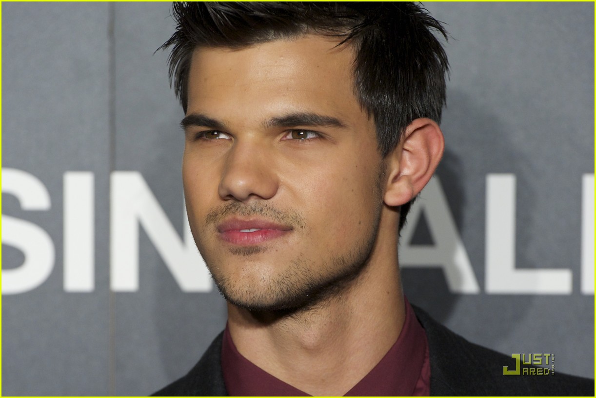 Taylor Lautner: I'm A Huge Fan of Cheryl Cole