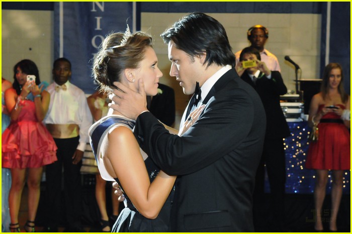 Alexandra Chando & Blair Redford: Homecoming Kiss!