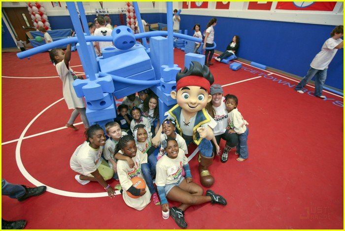 Madison Pettis Builds a Playground in Philadelphia
