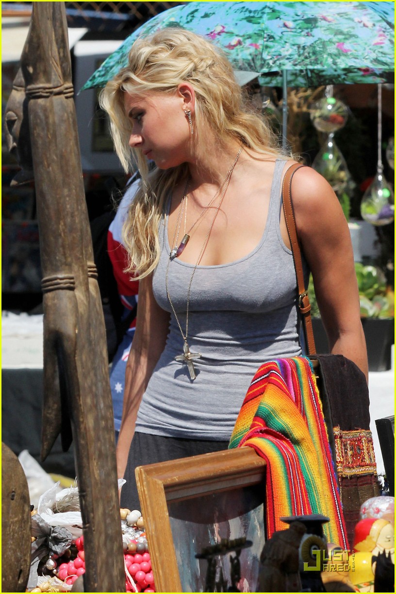 Aly & AJ: Michalkas at the Market