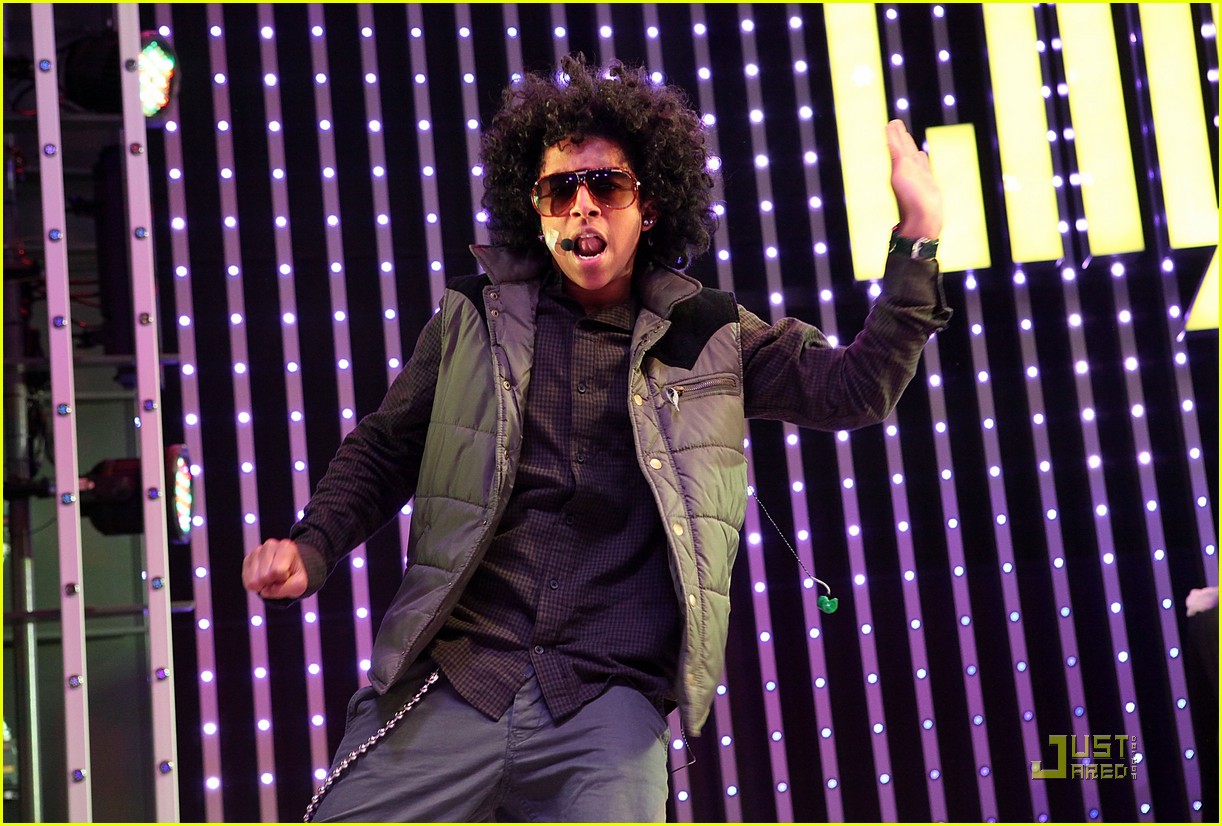 Mindless Behavior Hits Hard Rock Cafe