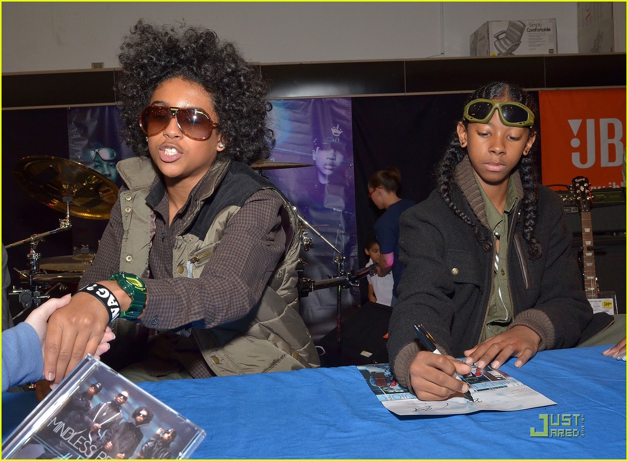 Mindless Behavior: Hello Fans in Philly!