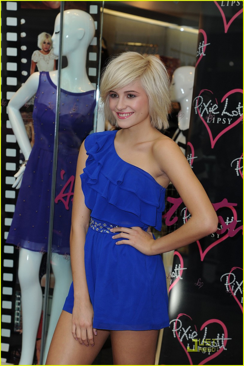 Pixie Lott Launches New Range for Lipsy