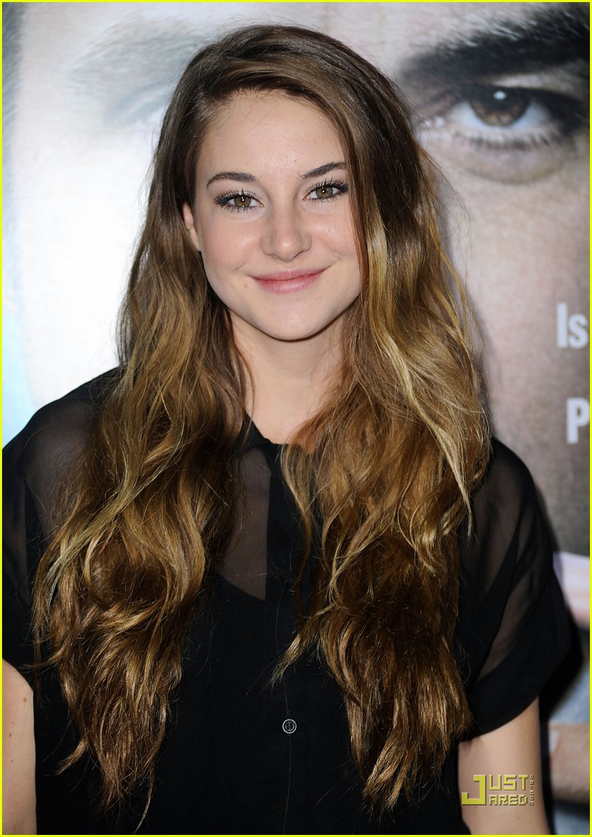 Shailene Woodley: 'Ides of March' Premiere