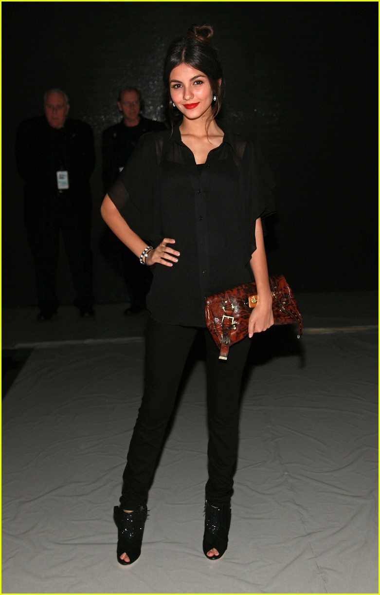 Victoria Justice: Badgley Mischka Beauty