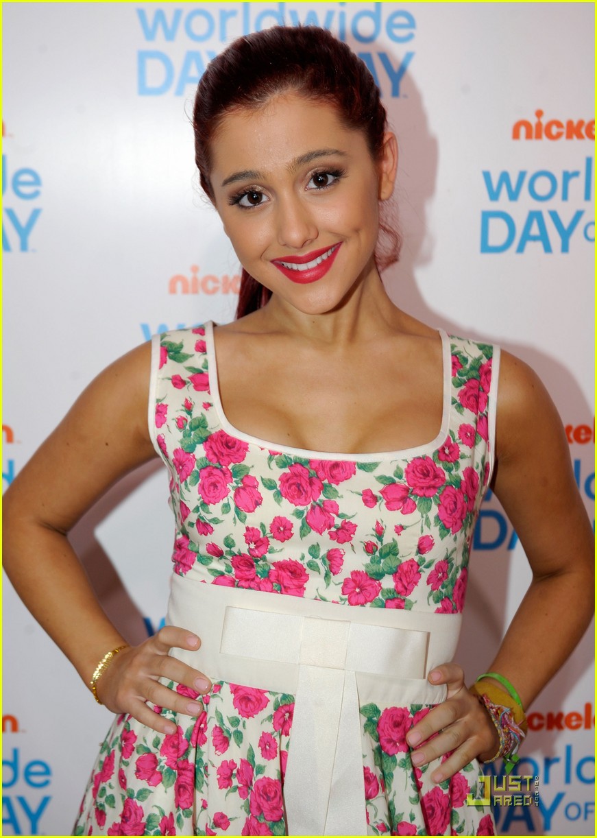 Victoria Justice & Ariana Grande: Worldwide Day of Play Gala!