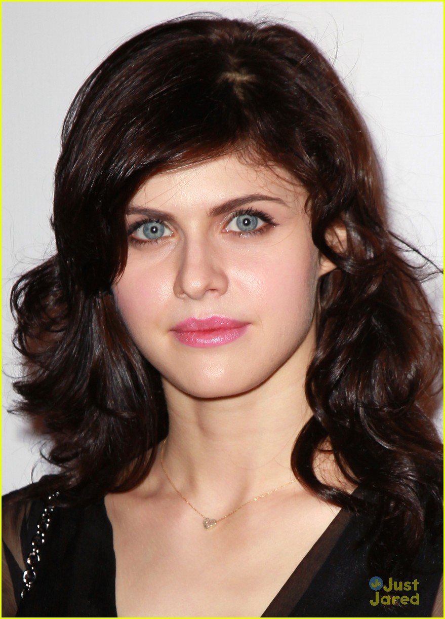 Alexandra Daddario Joins 'Parenthood'