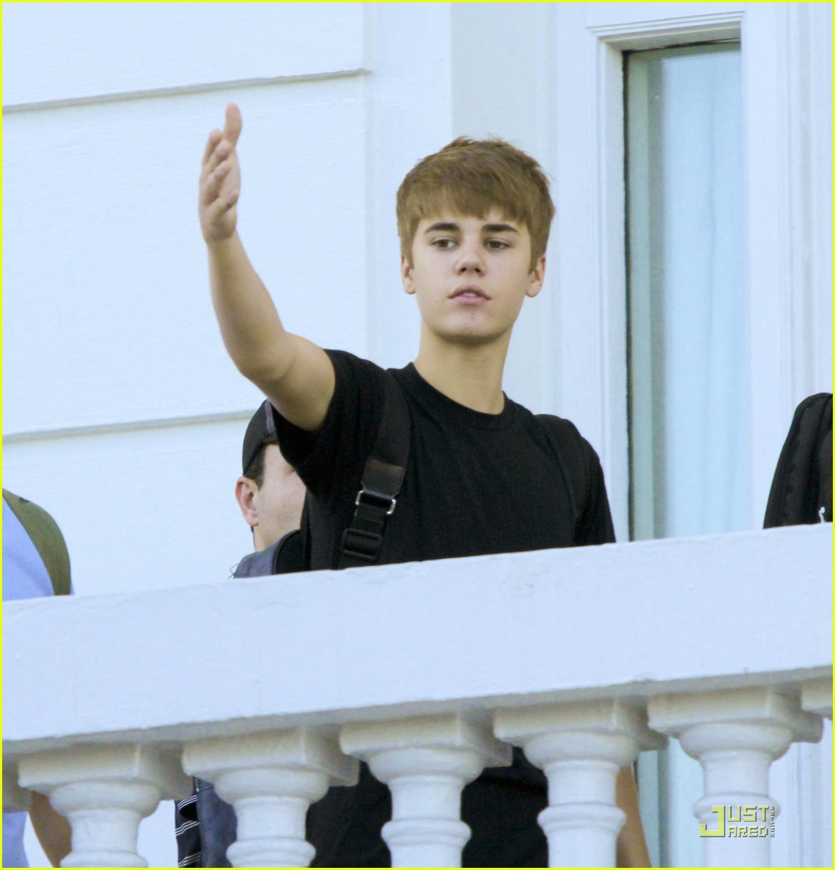 Justin Bieber: 'Mistletoe' --First Listen!