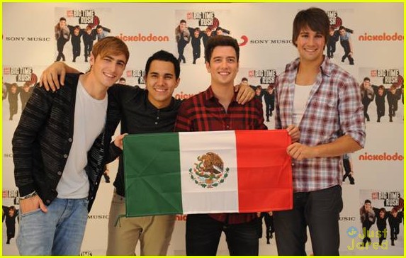 Big Time Rush Go Gold in Mexico!