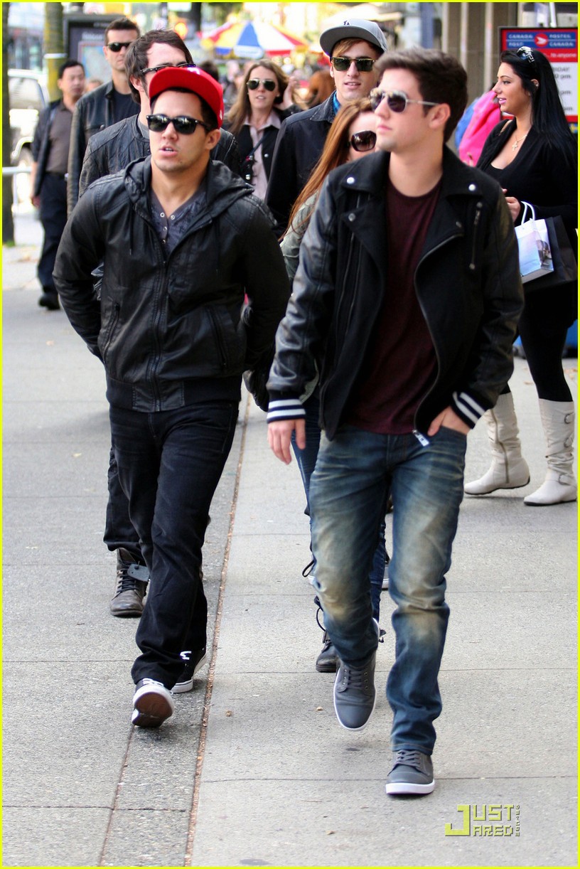 Big Time Rush Ventures Out In Vancouver