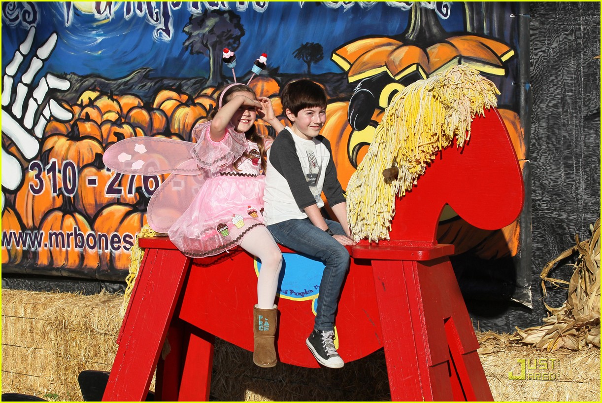 Mason Cook Visits Pumpkin Patch