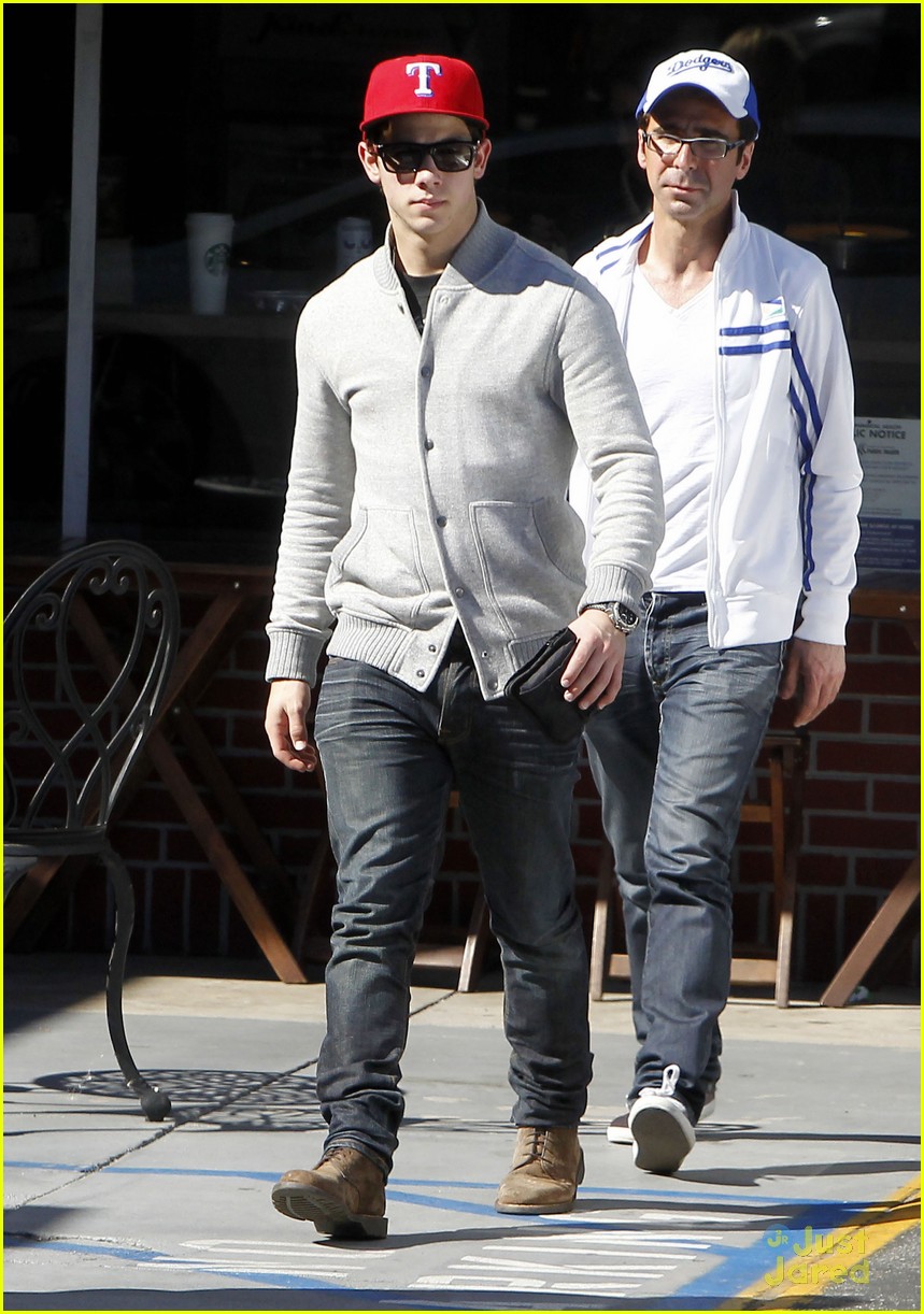 Nick Jonas & Delta Goodrem Lunch at Good Neighbor