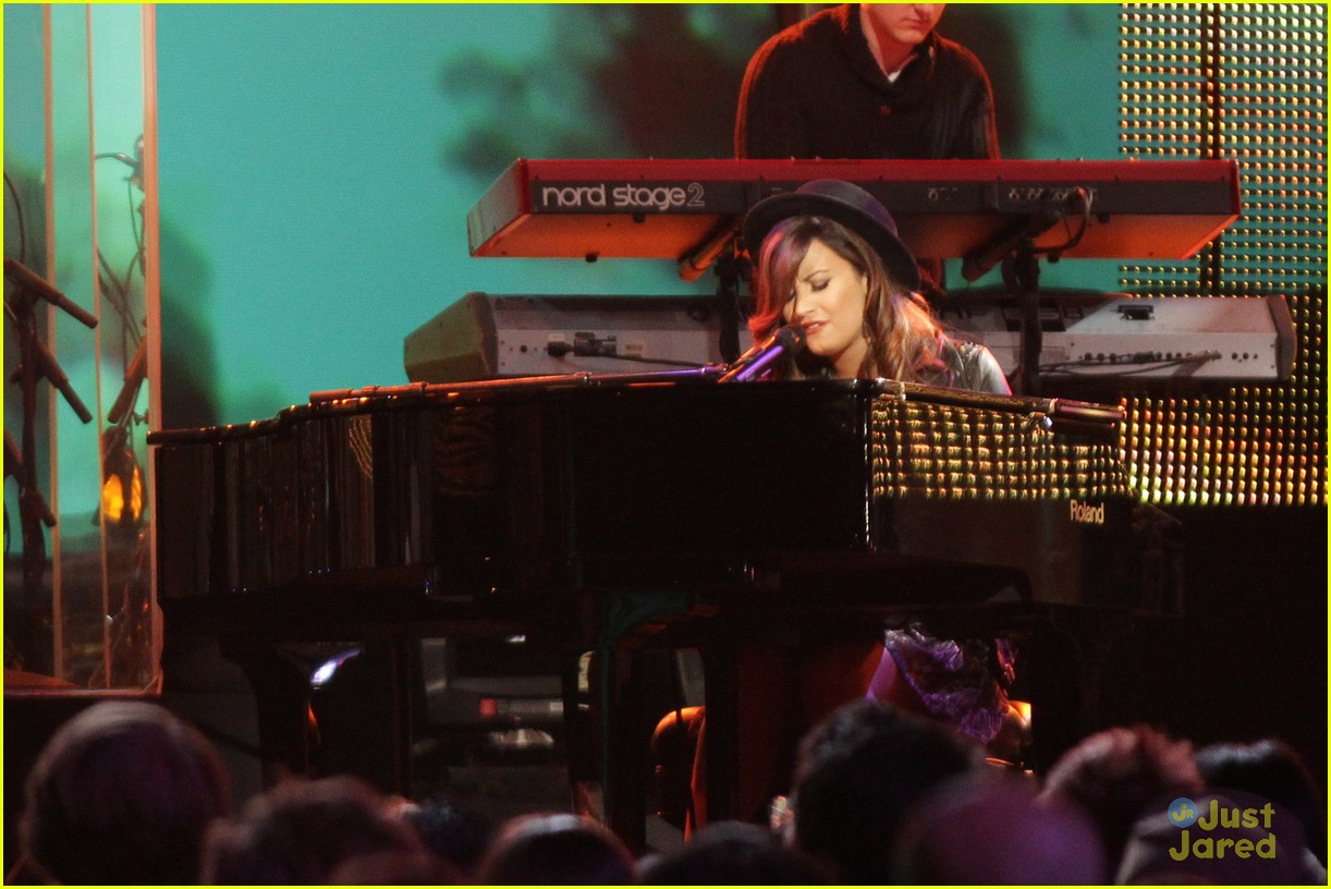 Demi Lovato: Extreme Makeover Musician