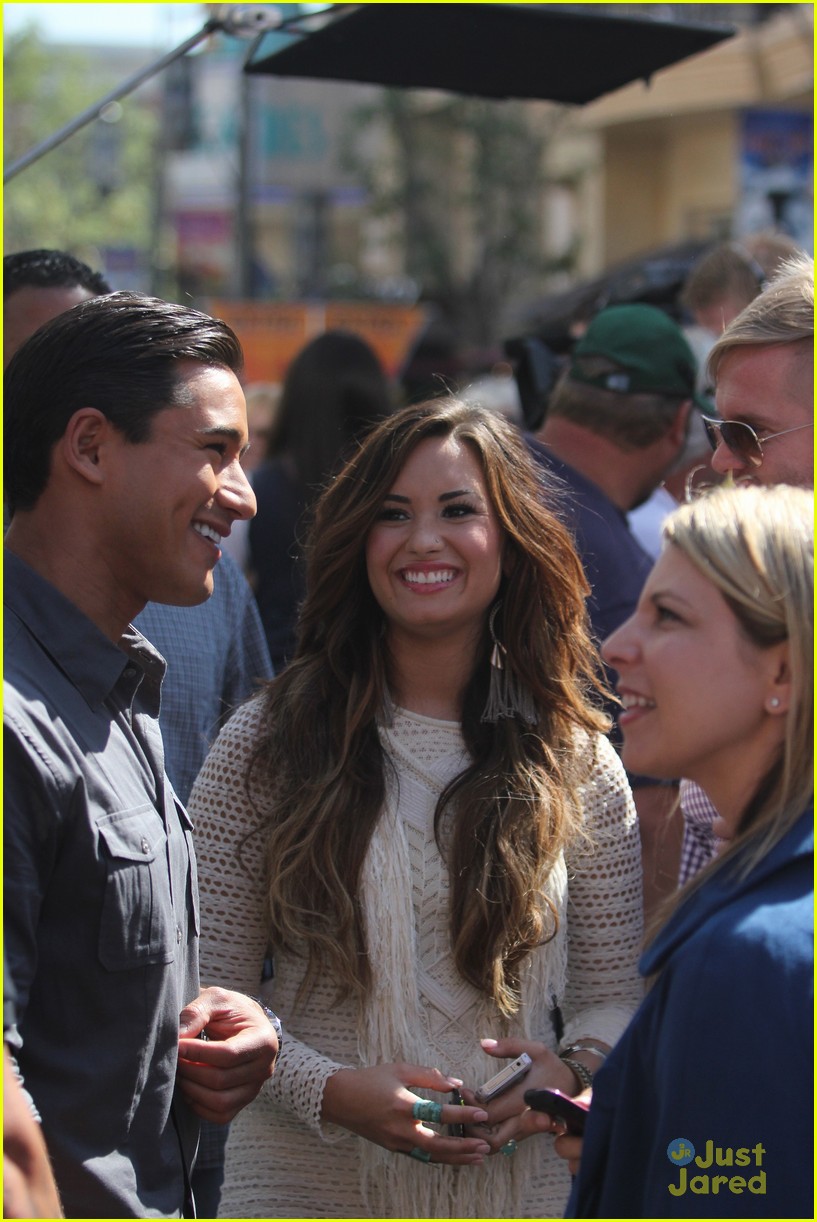 Demi Lovato: Jingle Ball KickOff Performer!