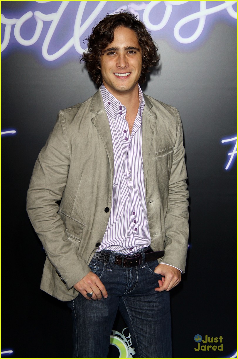 Diego Boneta: 'Footloose' Fun with Julianne Hough!