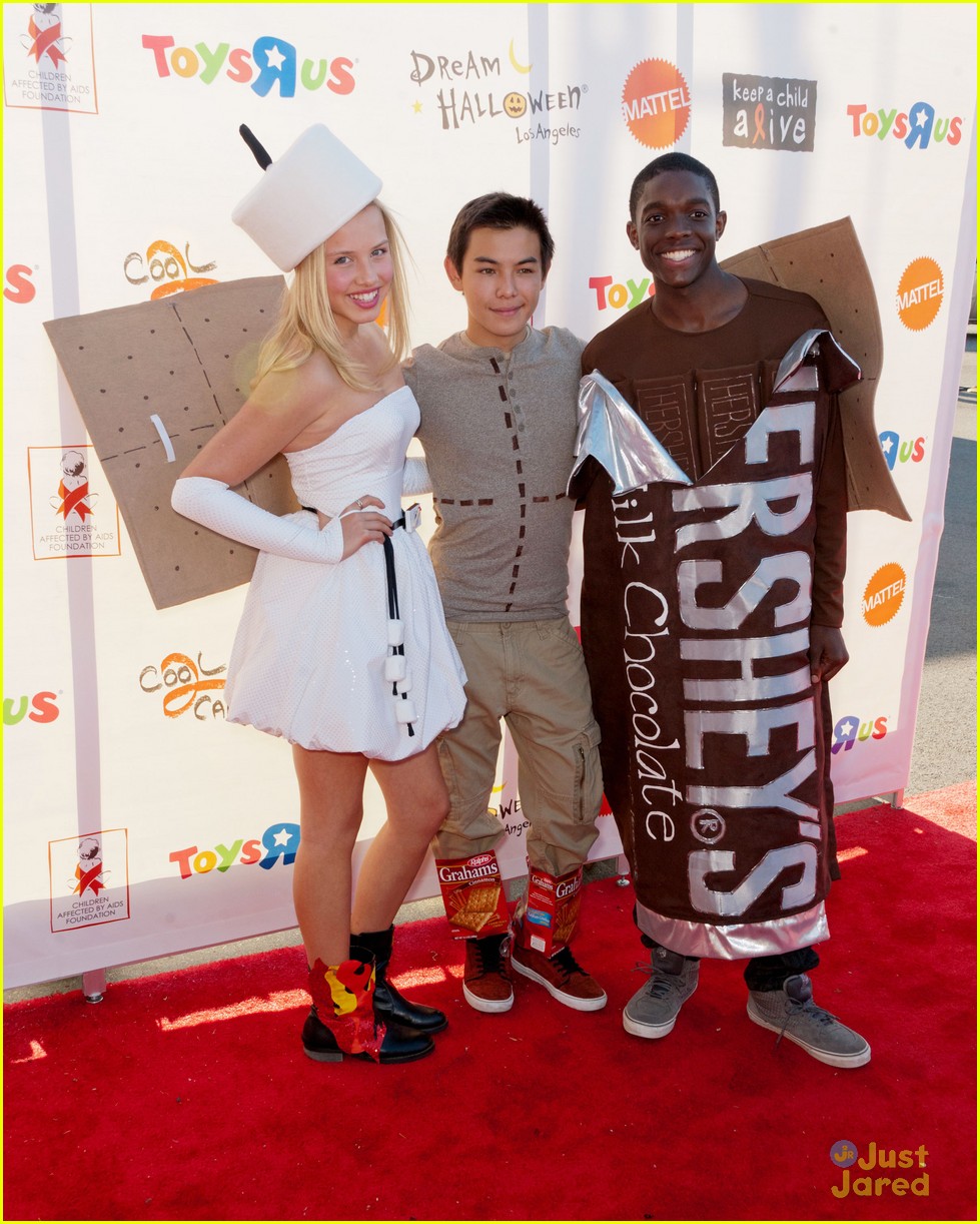 Gracie Dzienny: Supah Ninjas S'Mores!