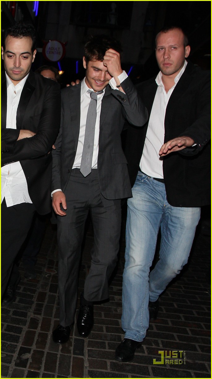 Zac Efron: Birthday Party at The Box!