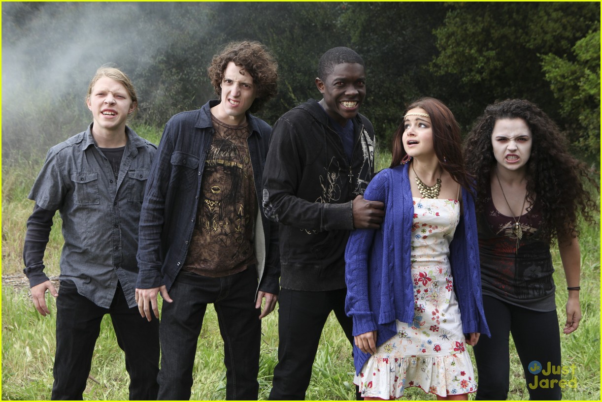Daniella Monet & Lucas Cruikshank: 'Fred 2' Stills & Promo!