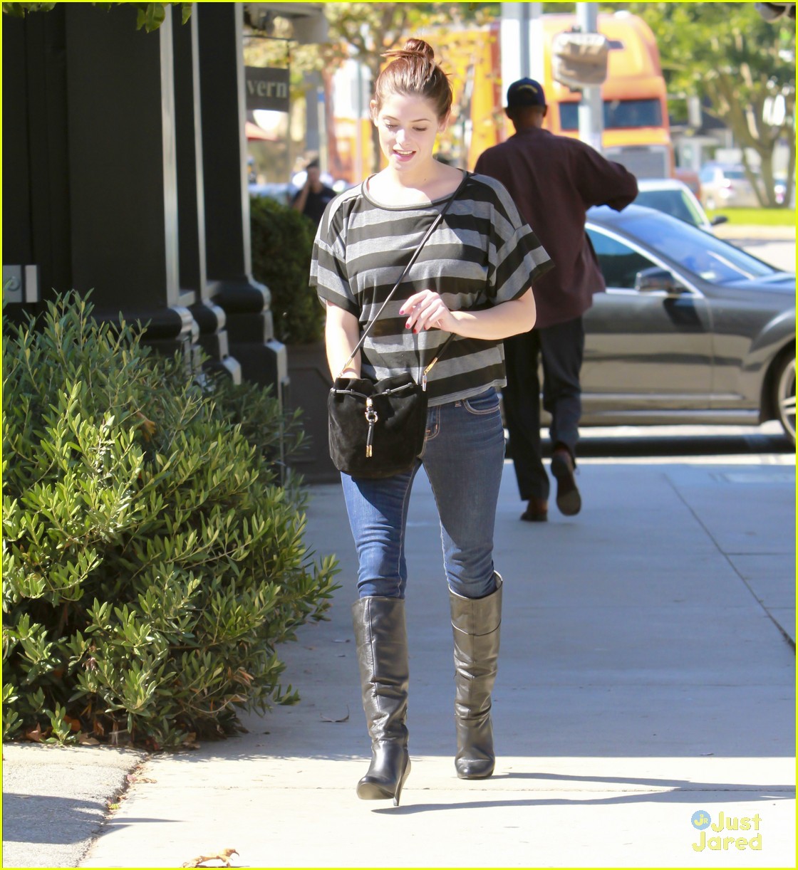 Ashley Greene: Tavern on Tuesday