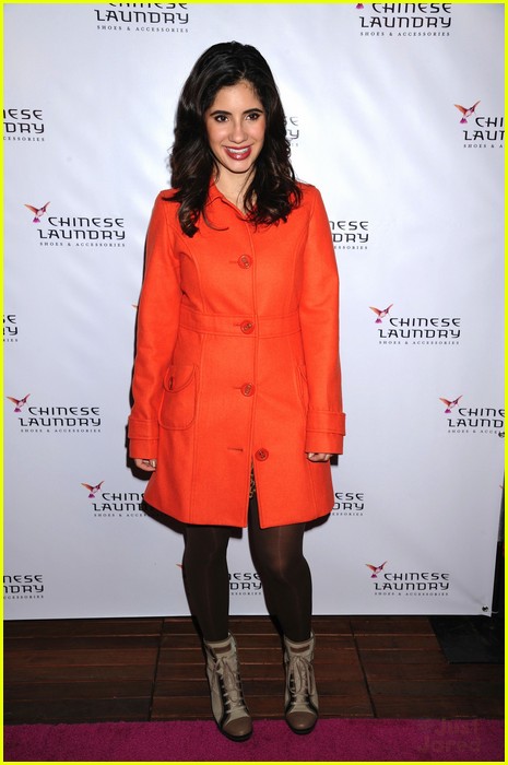 Janelle Ortiz: Chinese Laundry Lady