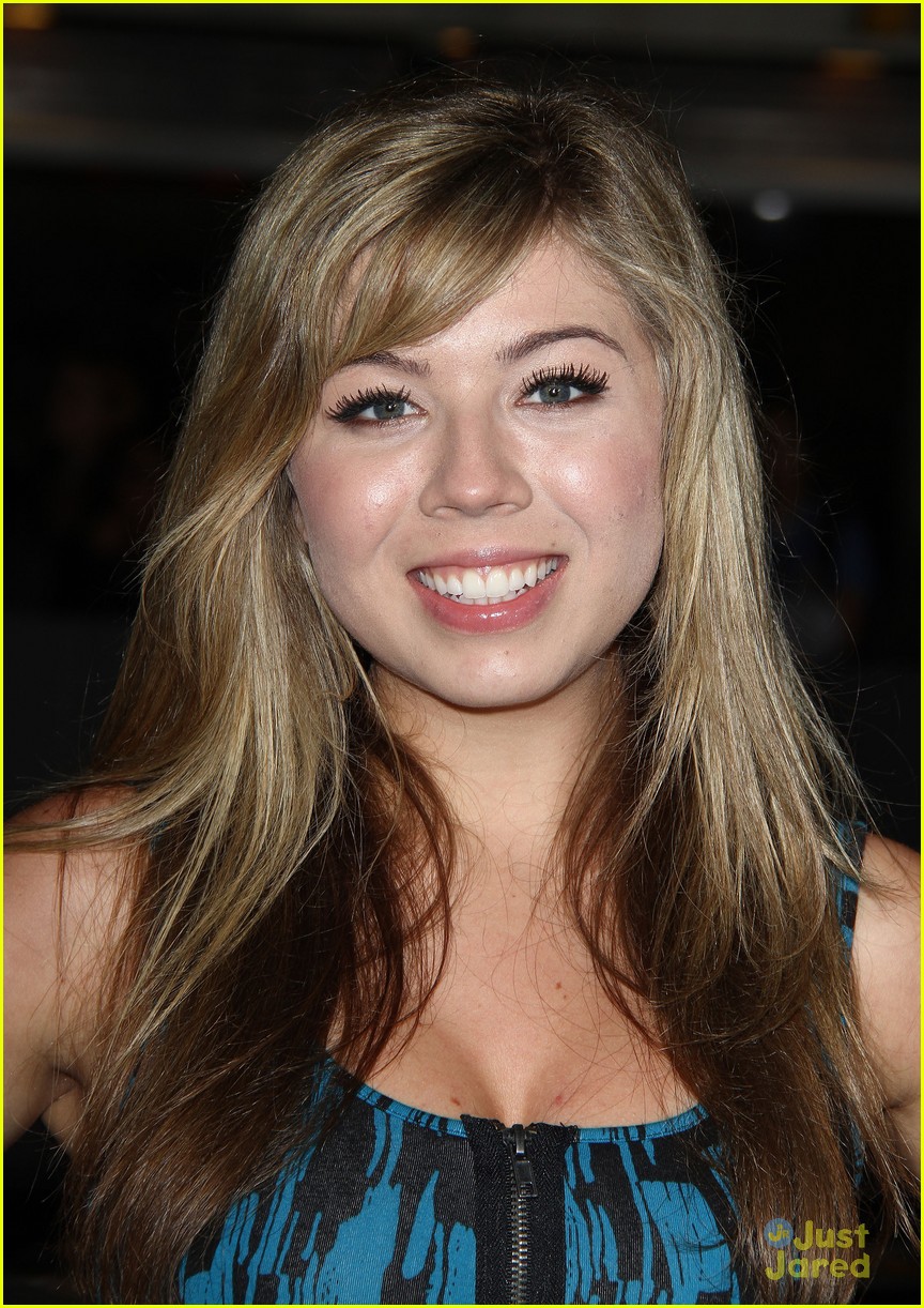 Jennette McCurdy Premieres 'In Time'