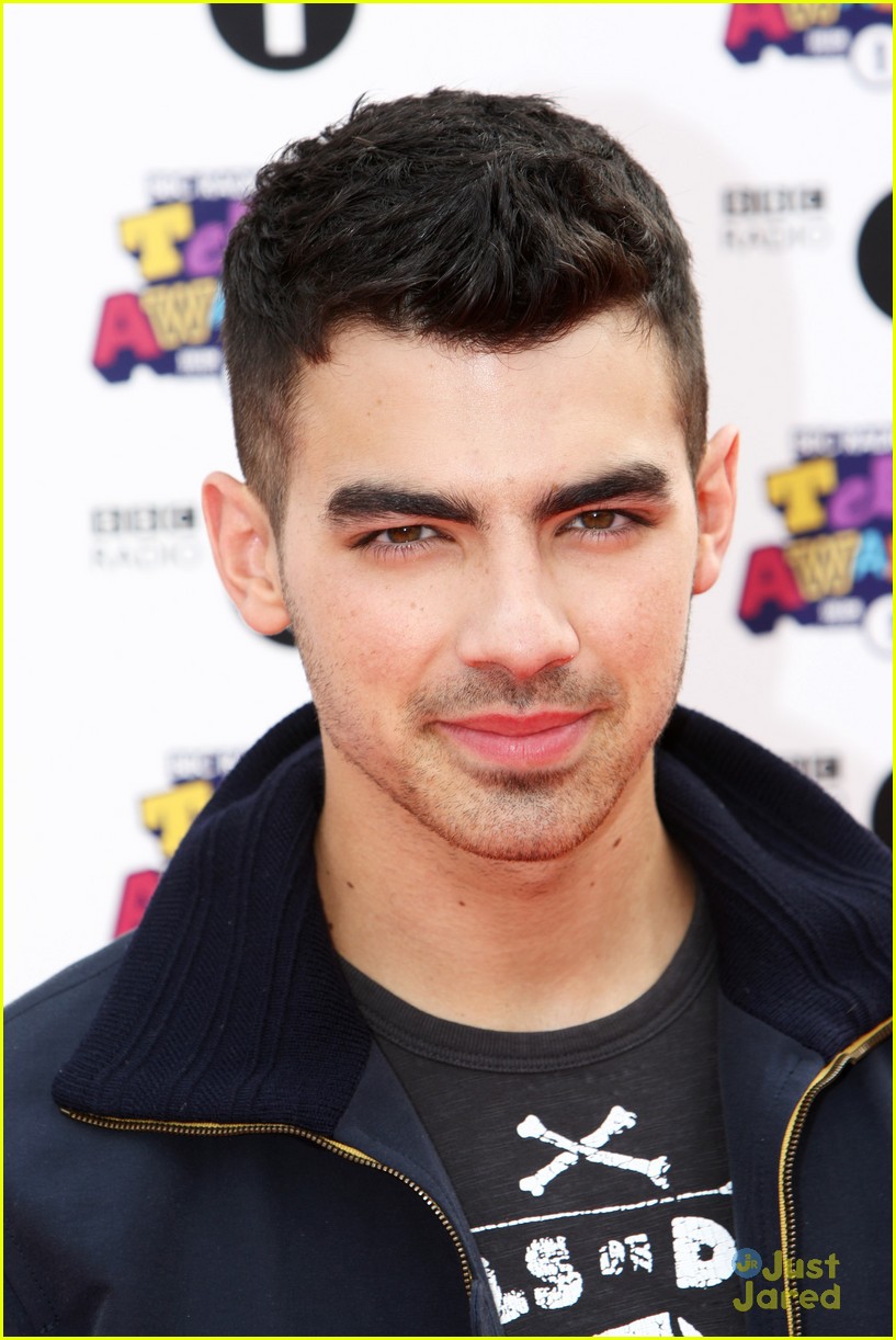 Joe Jonas: BBC Teen Awards 2011!