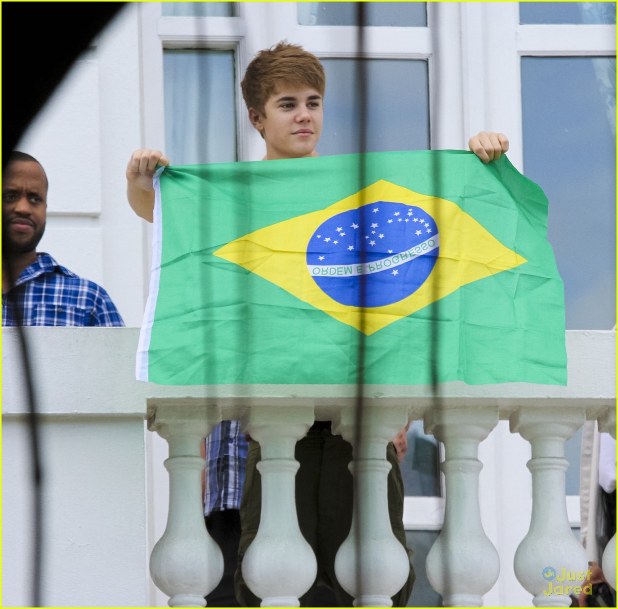 Justin Bieber: 'Mistletoe' with Mariah Carey!