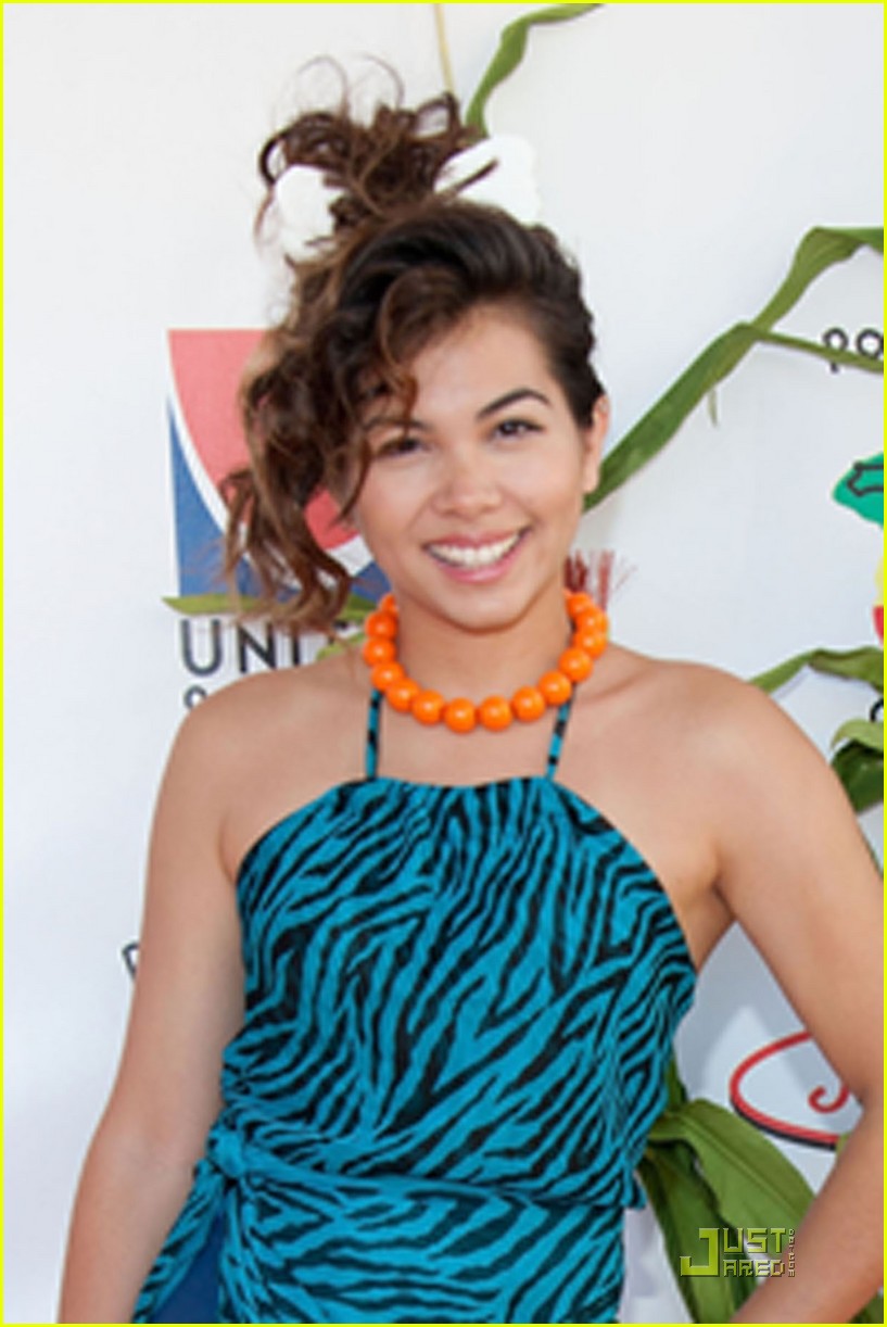 Lemonade Mouth Gets 'So Random'