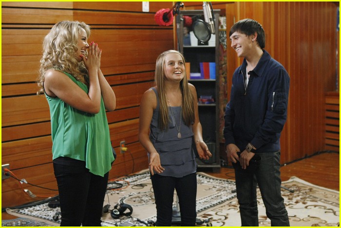 Tiffany Thornton & Leo Howard: PrankStars Pair!