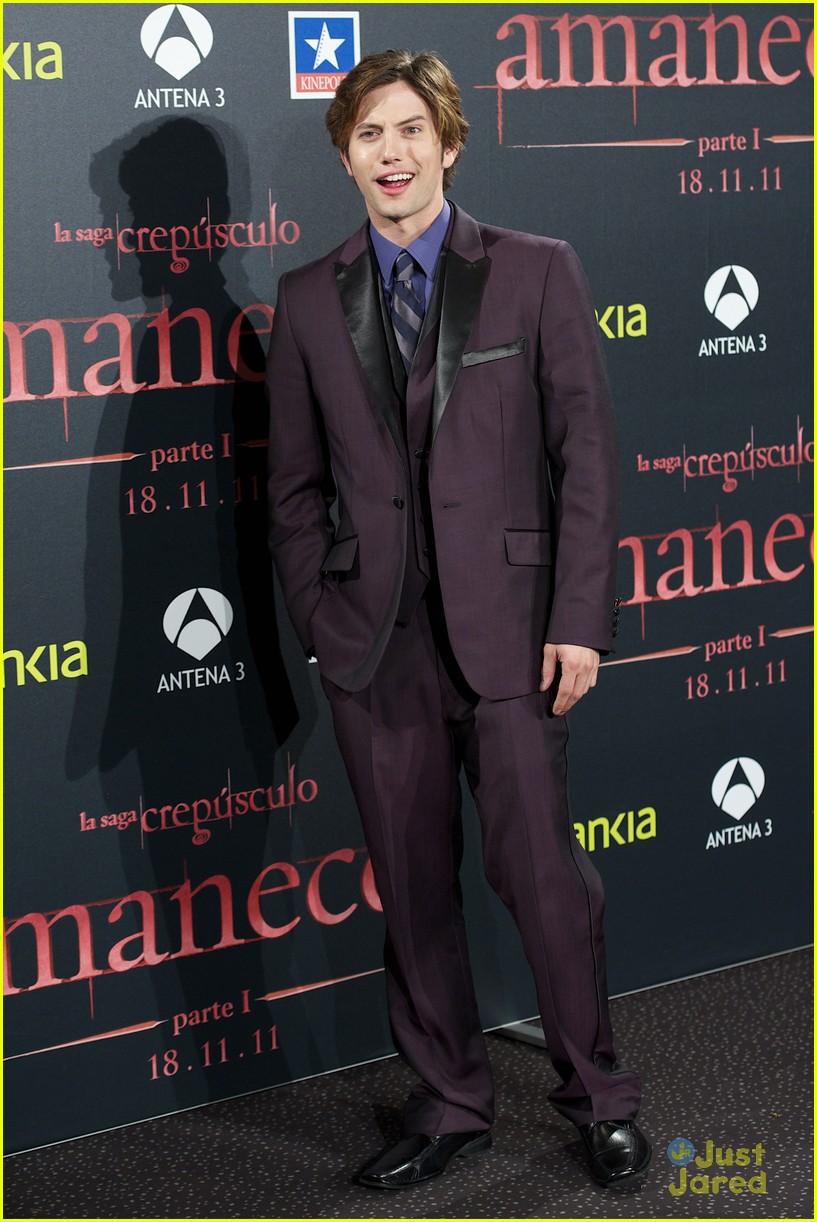 Nikki Reed & Jackson Rathbone are 'Breaking Dawn' in Spain