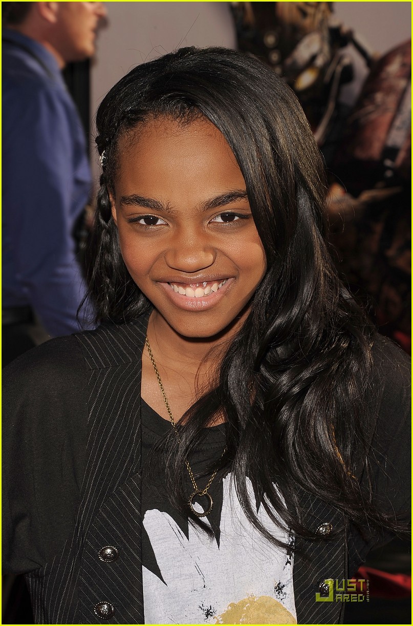 China Anne McClain & Stefanie Scott: 'Real Steel' Premiere