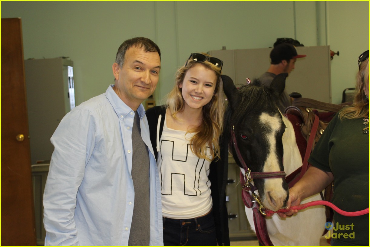 Taylor Spreitler's Birthday Pony Ride -- JJJ Exclusive!