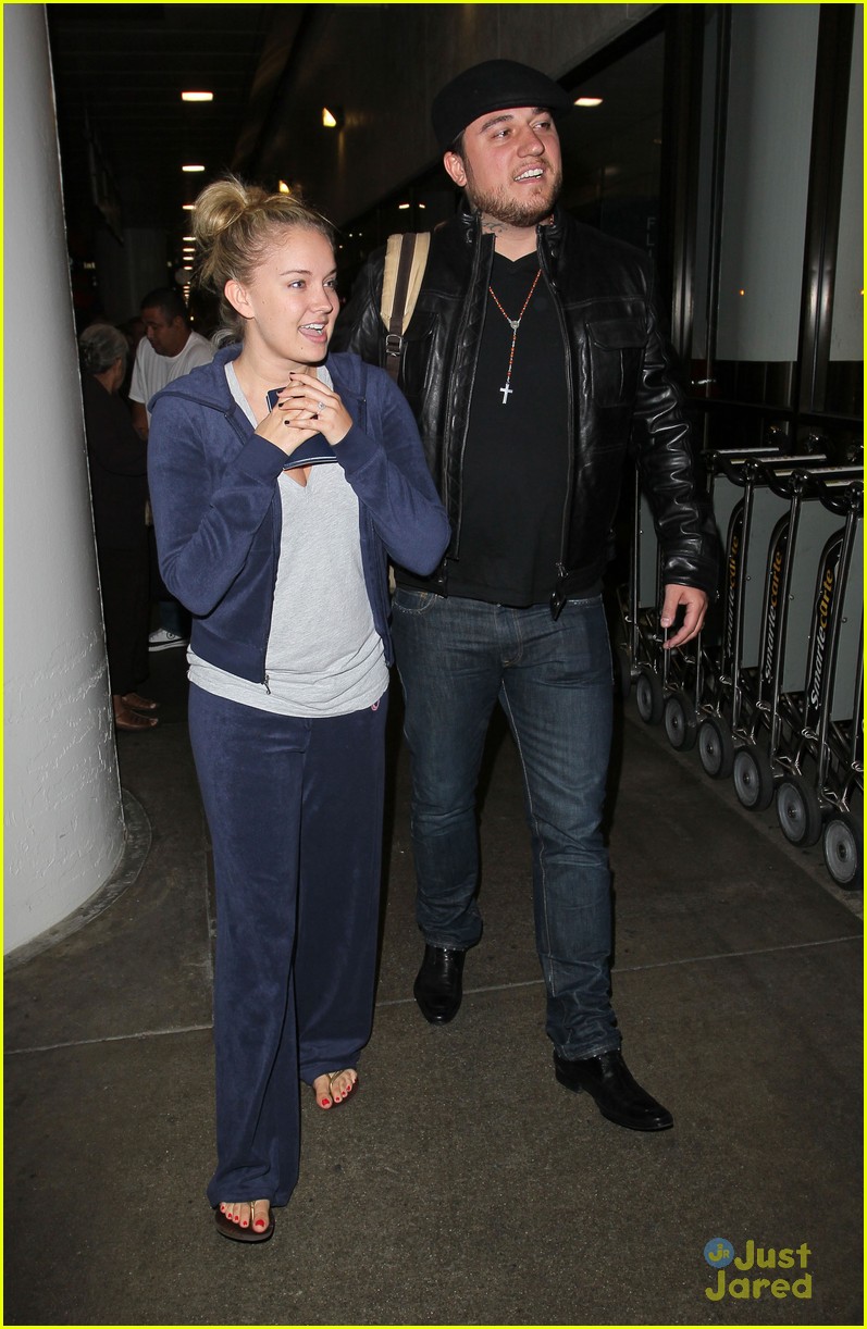 Tiffany Thornton: LAX Landing with Chris!