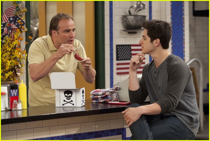Selena Gomez & Gregg Sulkin: Do-Si-Do Dancers
