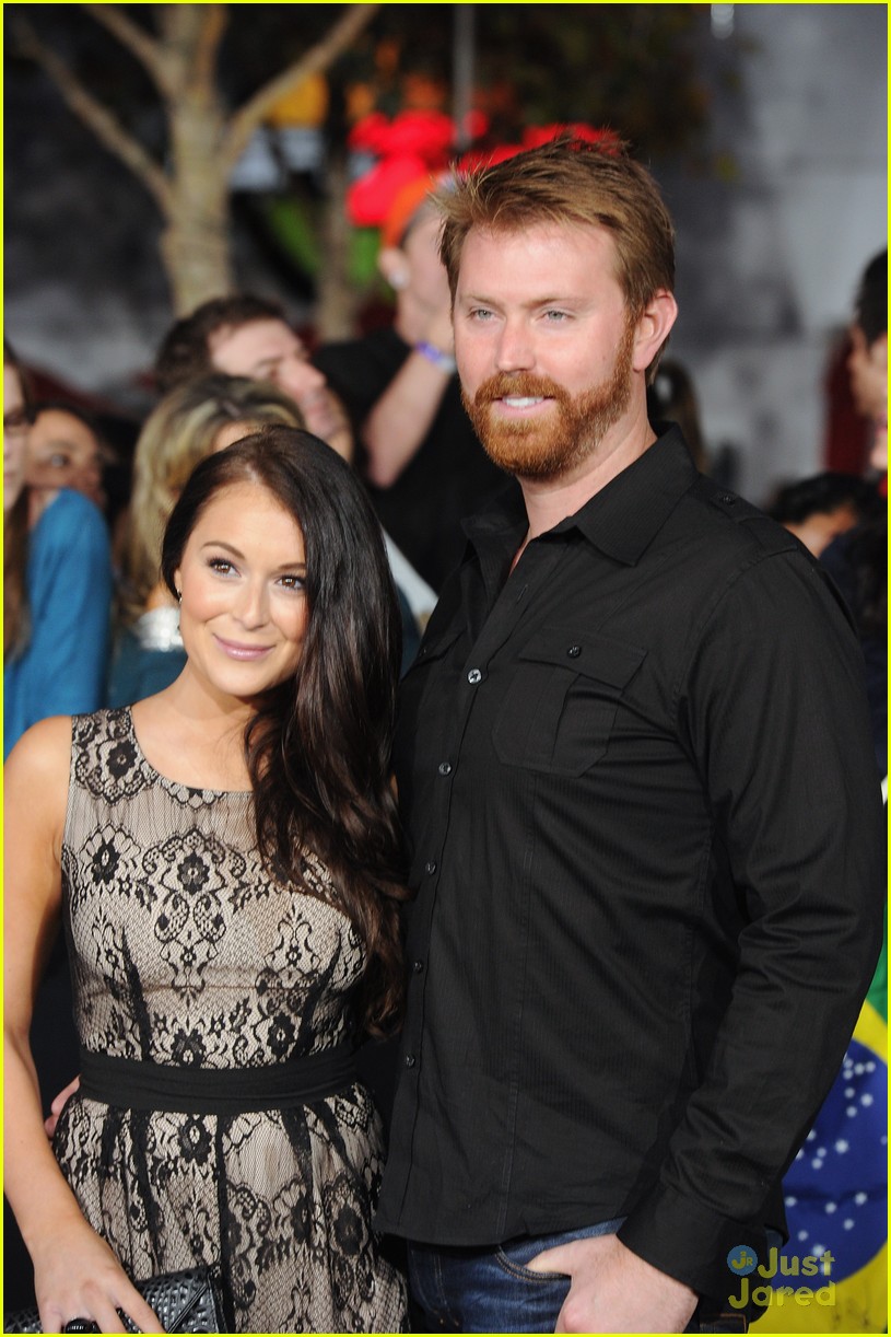 Alexa Vega: 'Breaking Dawn' Premiere with Sean Covel!