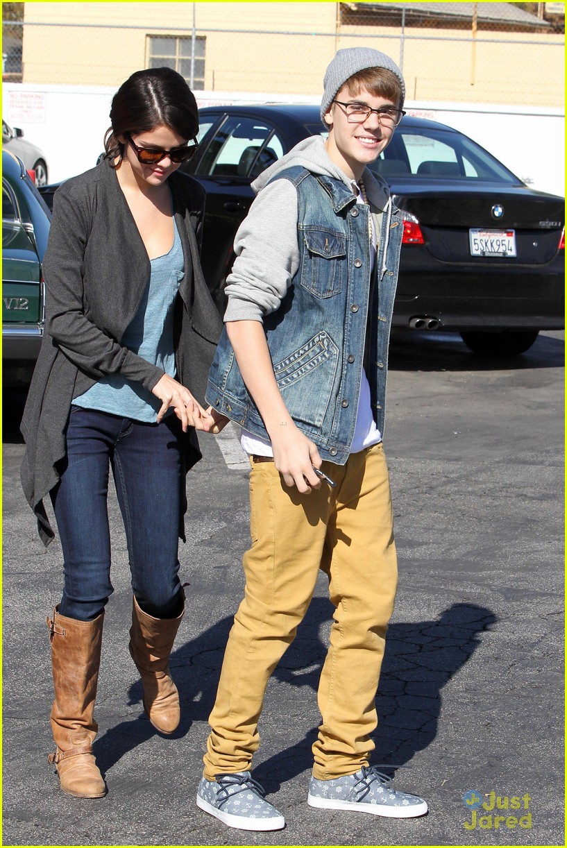Selena Gomez & Justin Bieber: IHOP Breakfast!
