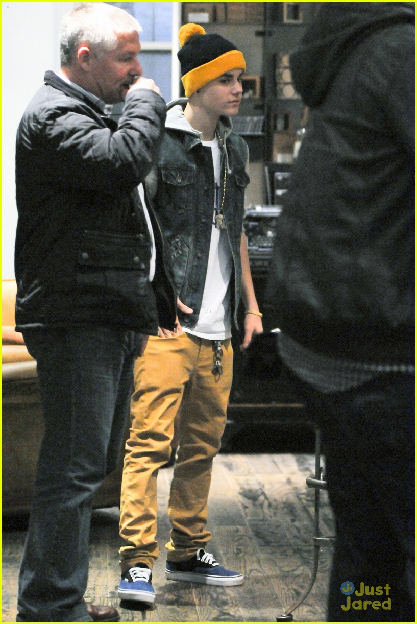 Justin Bieber: Morning Show Man