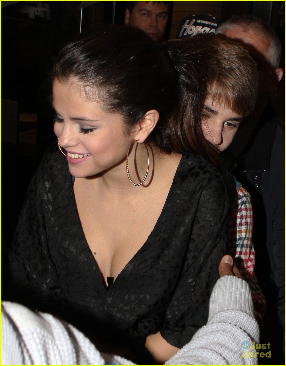 Justin Bieber & Selena Gomez: Madrid Mates