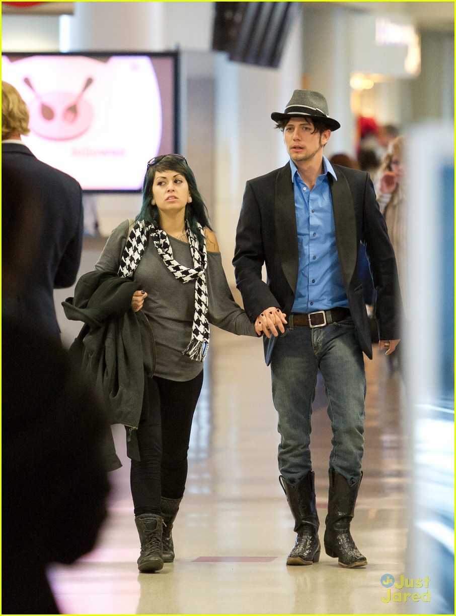 Ashley Greene & Nikki Reed: 'Breaking Dawn' in the Big Apple!