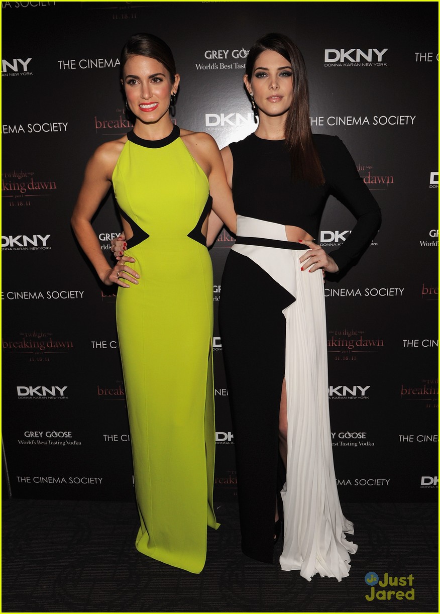 Ashley Greene & Nikki Reed: 'Breaking Dawn' in the Big Apple!