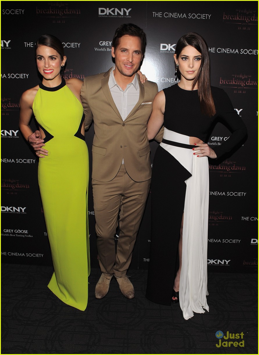 Ashley Greene & Nikki Reed: 'Breaking Dawn' in the Big Apple!