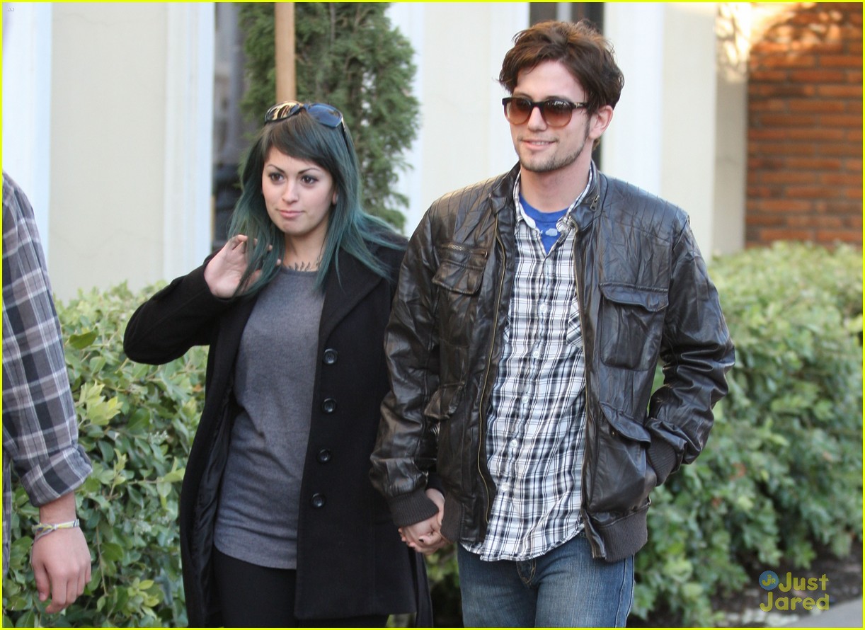 Jackson Rathbone Goes To The Grove